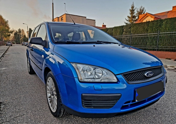 Ford Focus cena 11900 przebieg: 204000, rok produkcji 2006 z Radom małe 667